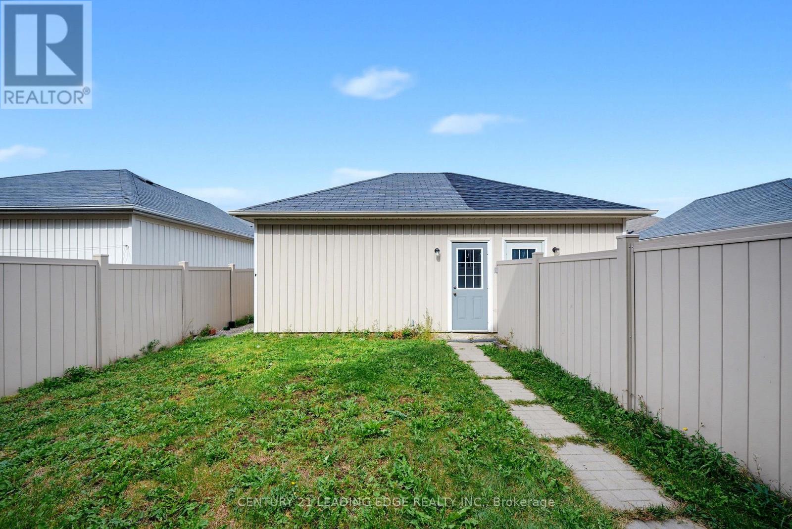 818 Castlemore Avenue Property Photo 45