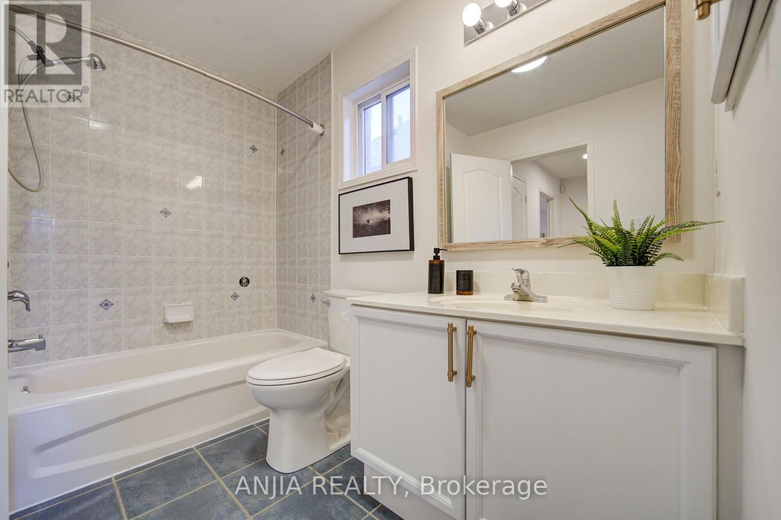 1 Aylesbury Gate Property Photo 24