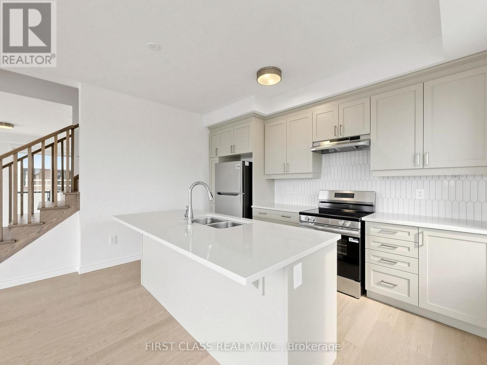 53 Sage Valley Drive Property Photo 17