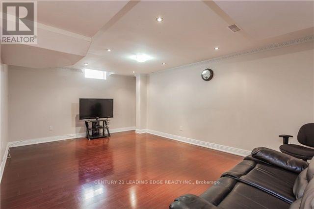421 Elson Street Property Photo 6
