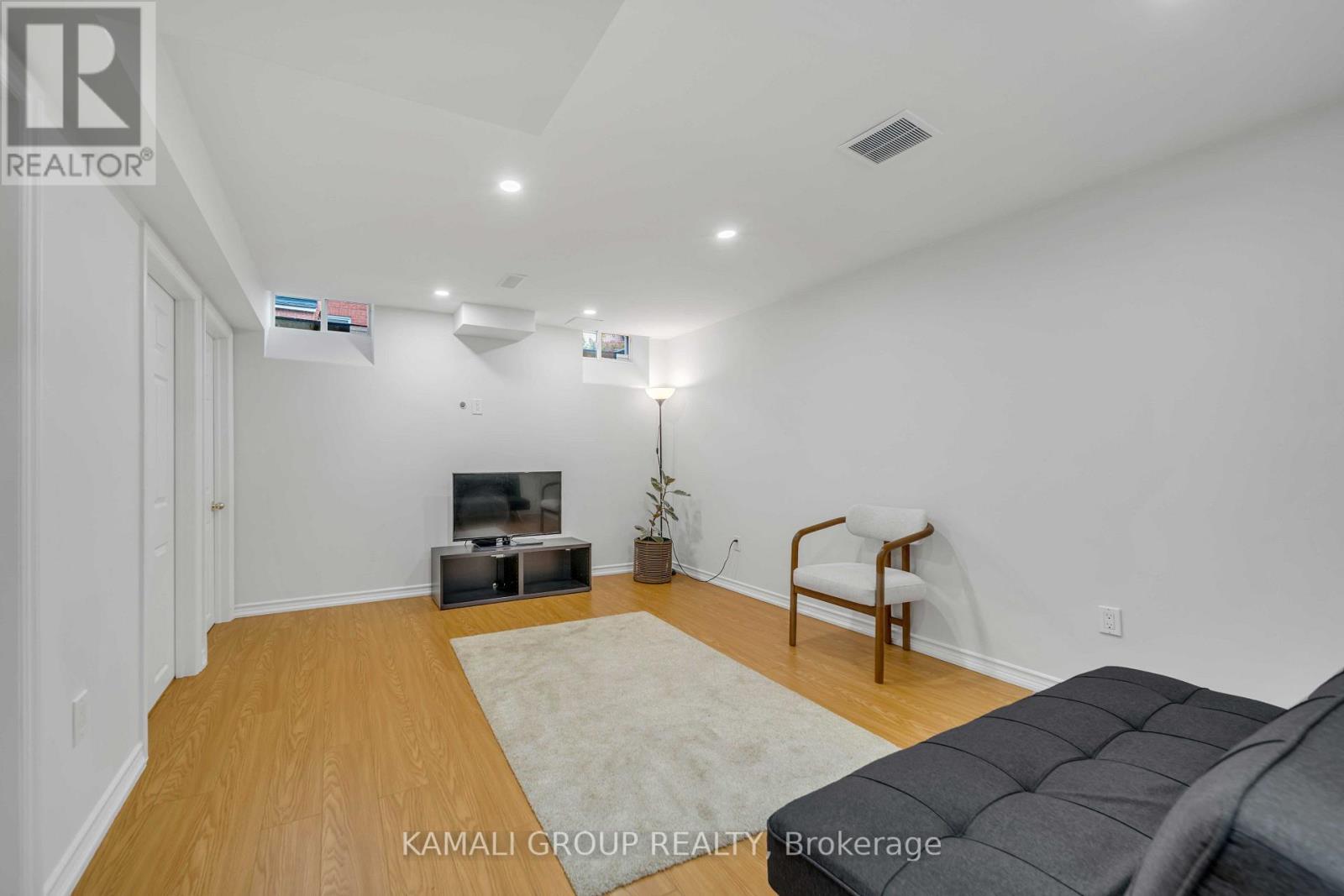 66 Longwood Avenue Property Photo 25