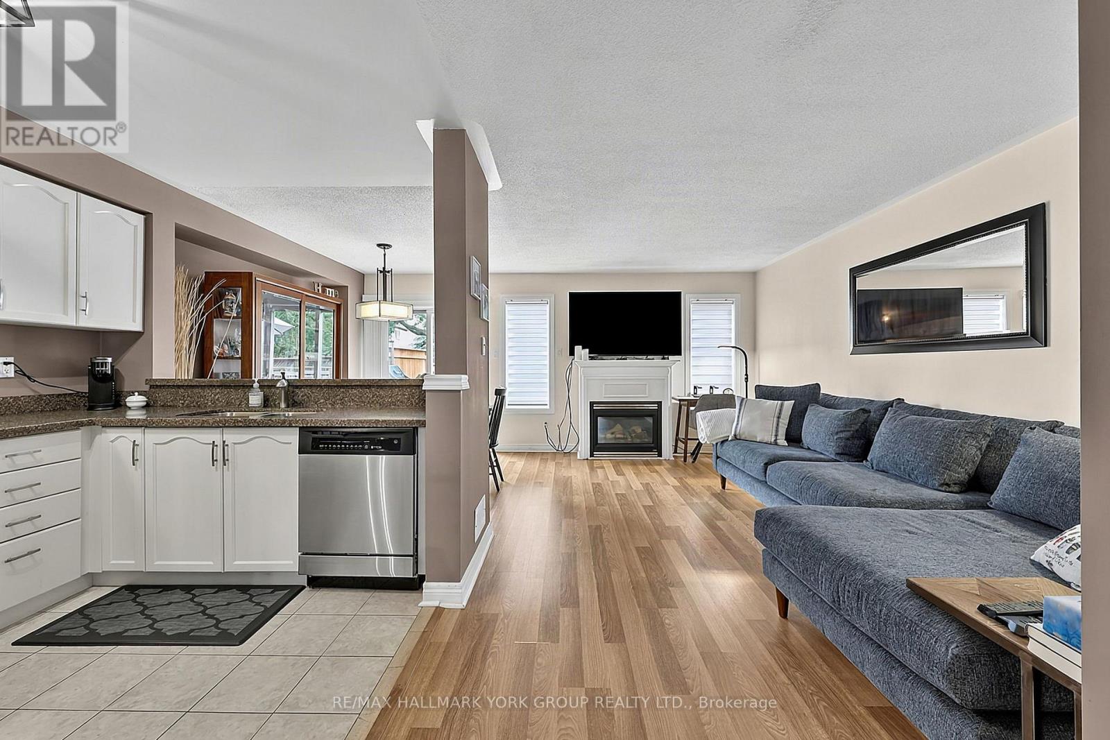 620 Bondi Avenue Property Photo 6