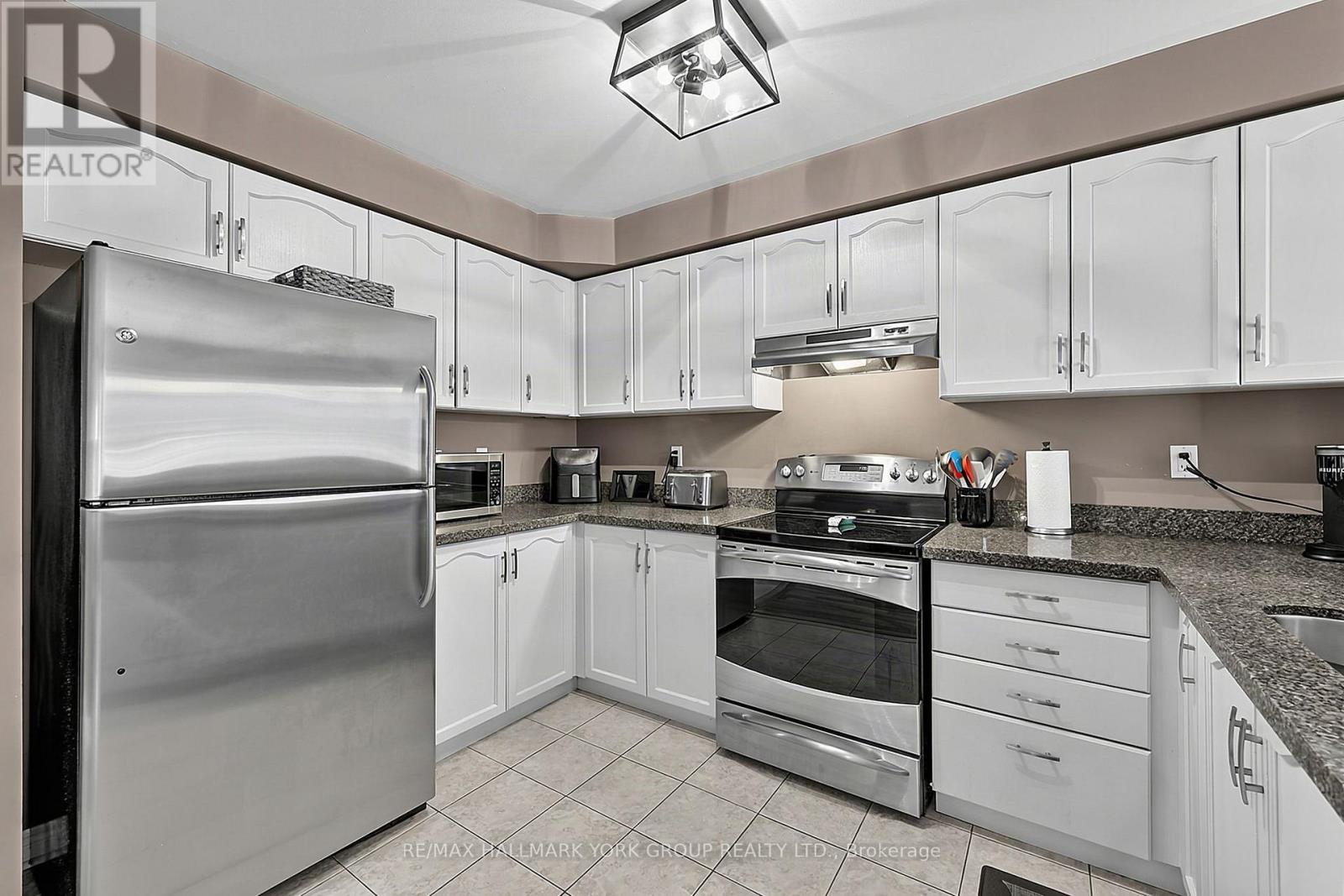 620 Bondi Avenue Property Photo 10