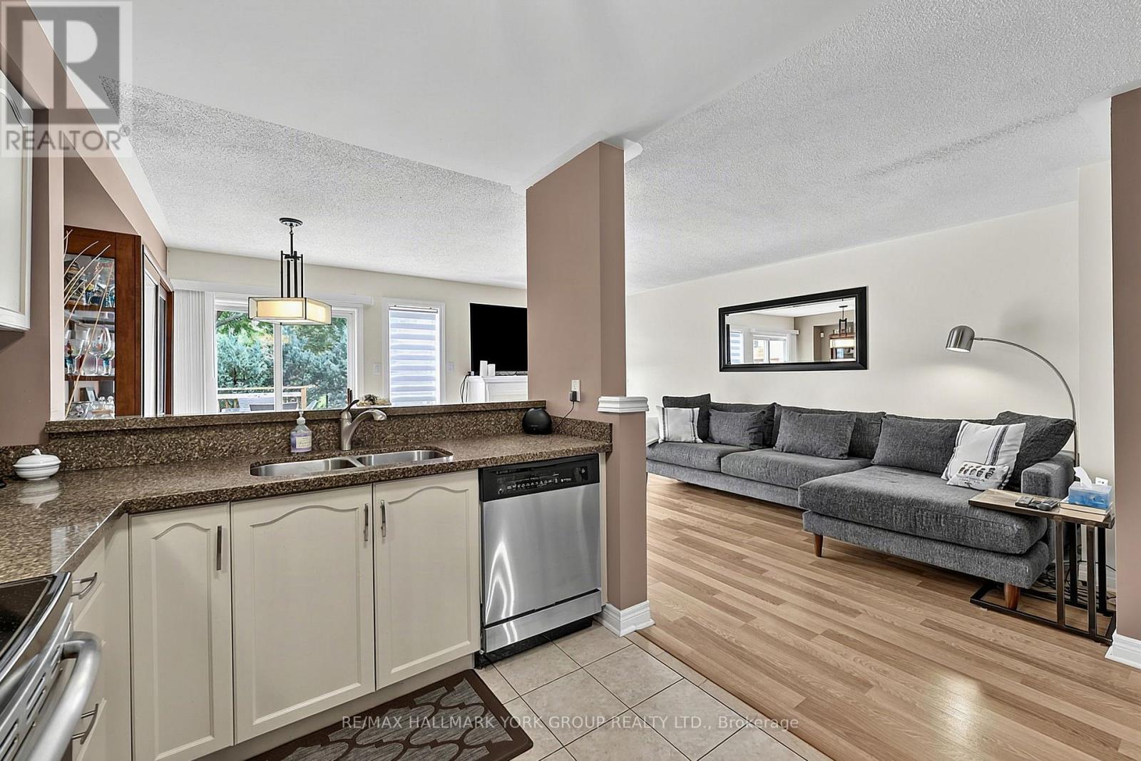 620 Bondi Avenue Property Photo 11