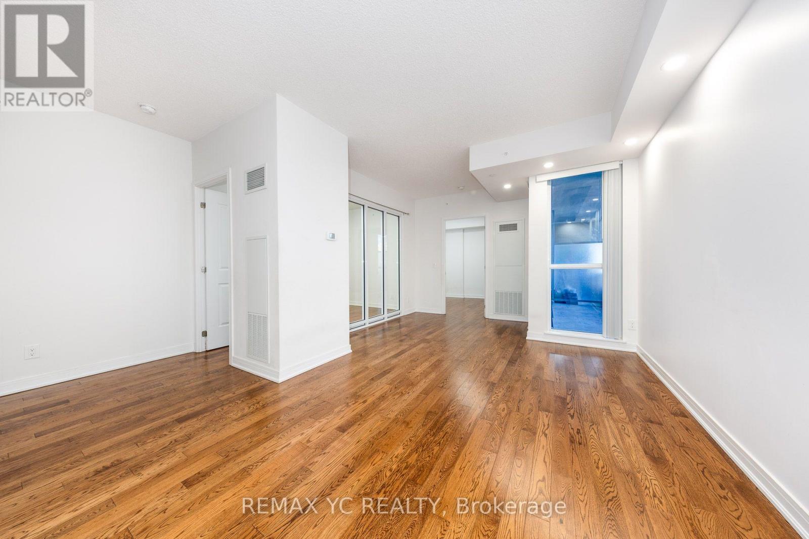 201 - 9191 Yonge Street Property Photo 10