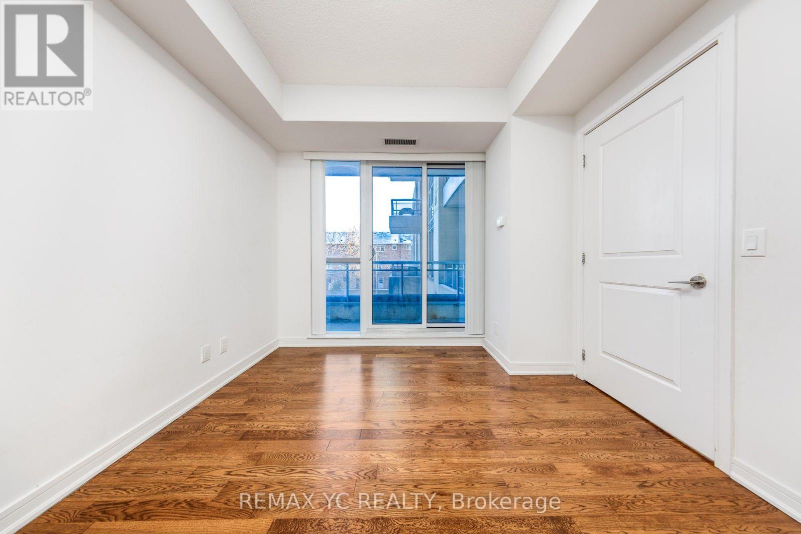 201 - 9191 Yonge Street Property Photo 13