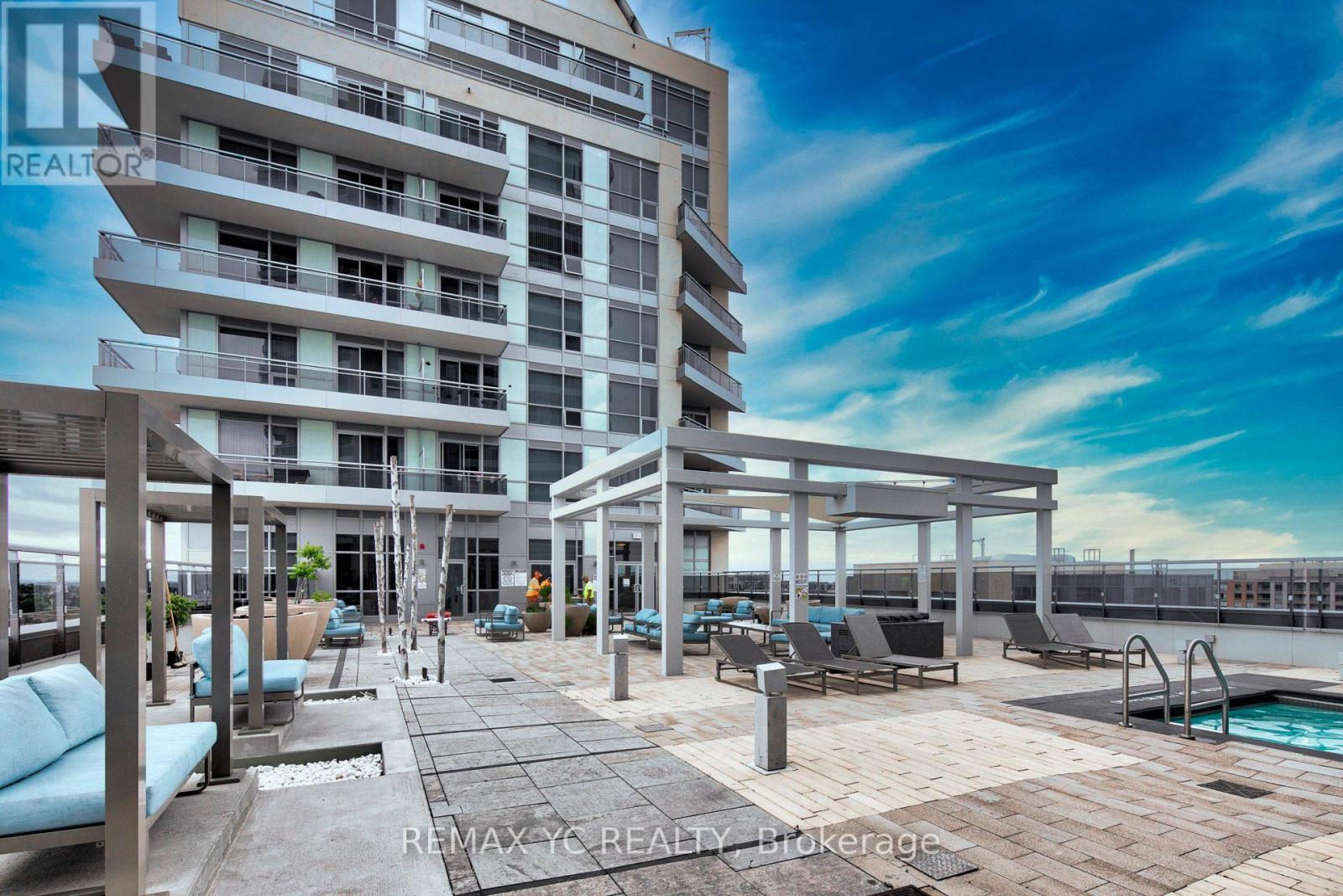 201 - 9191 Yonge Street Property Photo 24