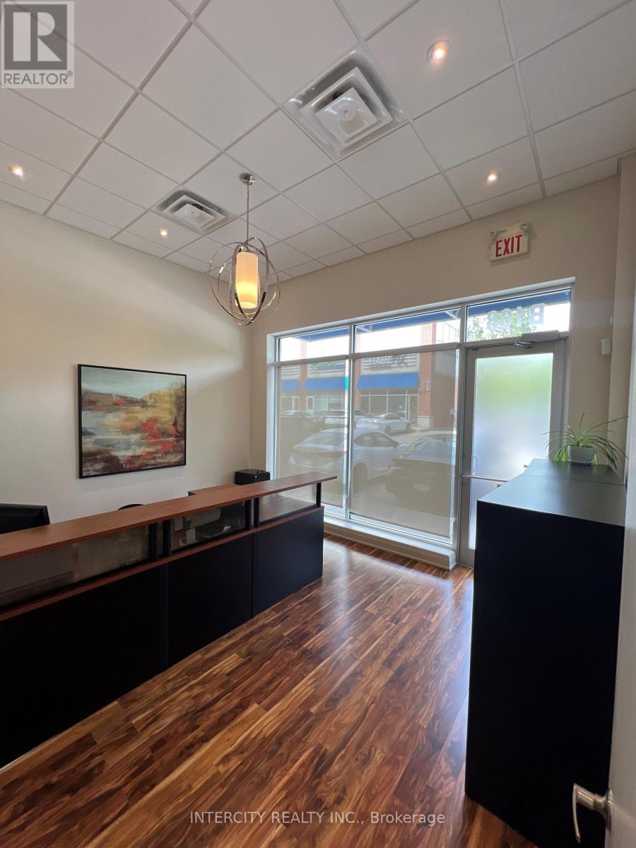 B108 - 11685 Yonge Street Property Photo 2