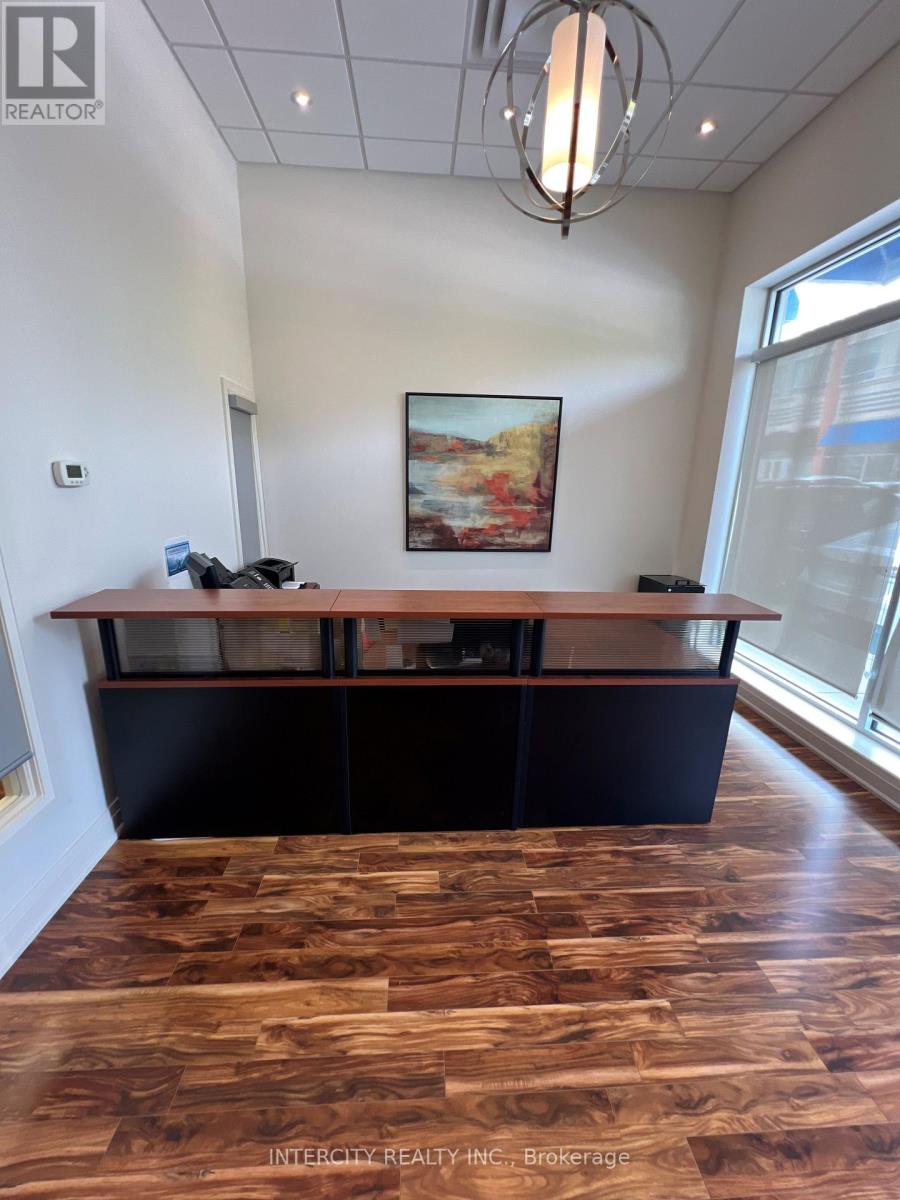 B108 - 11685 Yonge Street Property Photo 3