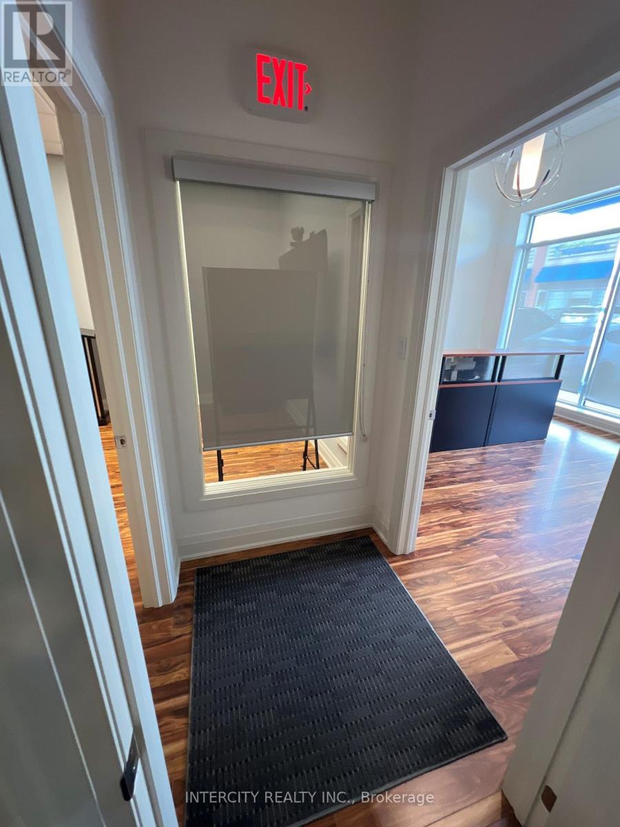 B108 - 11685 Yonge Street Property Photo 7