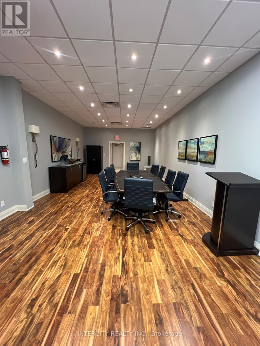 B108 - 11685 Yonge Street Property Photo 11