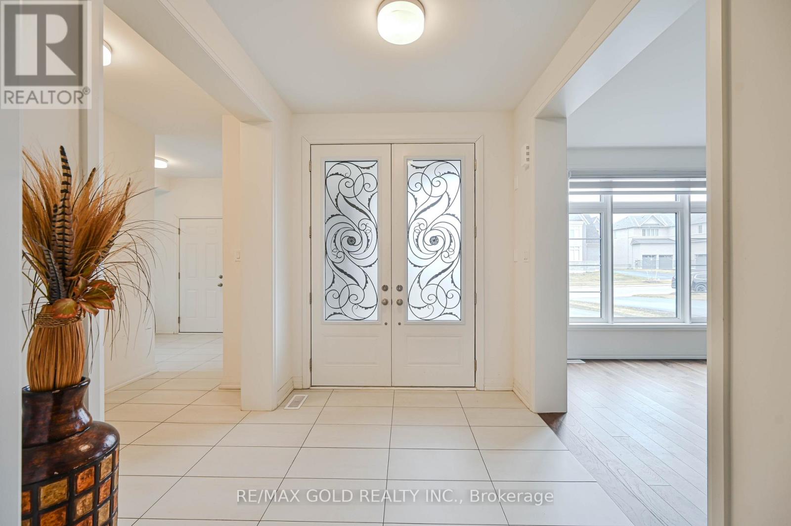 5 Elderberry Way Property Photo 3