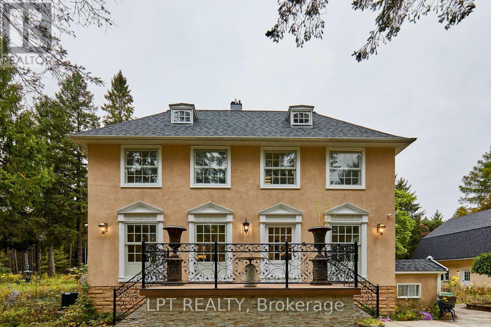 298 Wees Road Property Photo 6