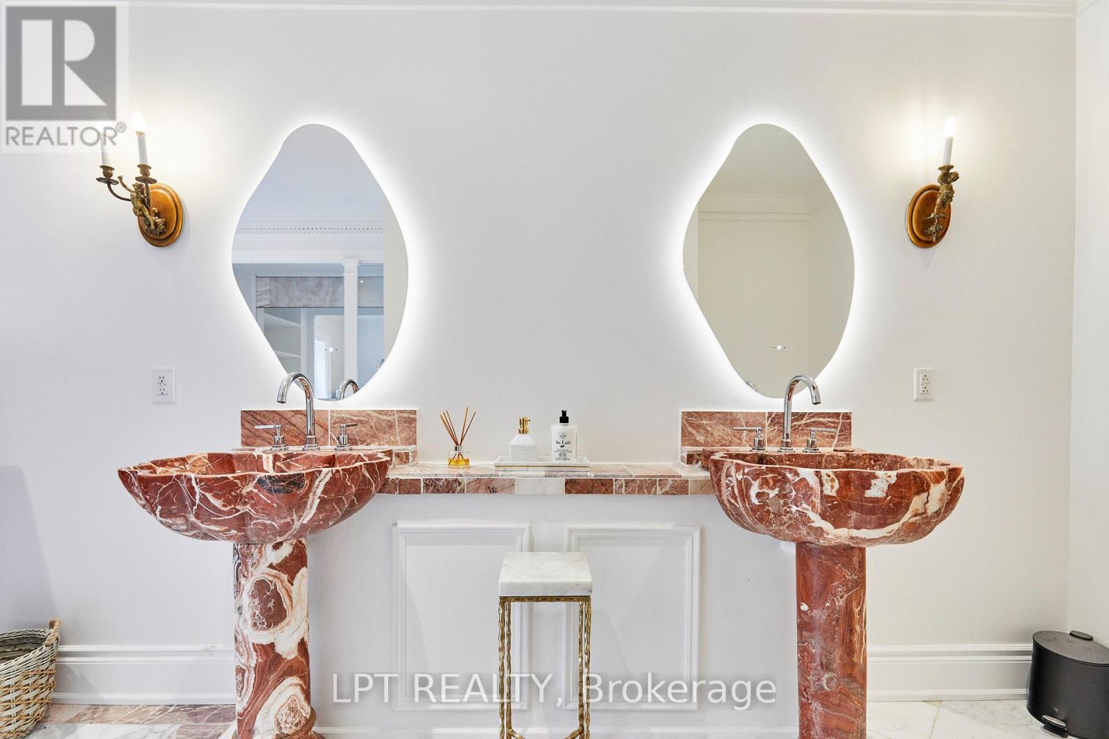 298 Wees Road Property Photo 18