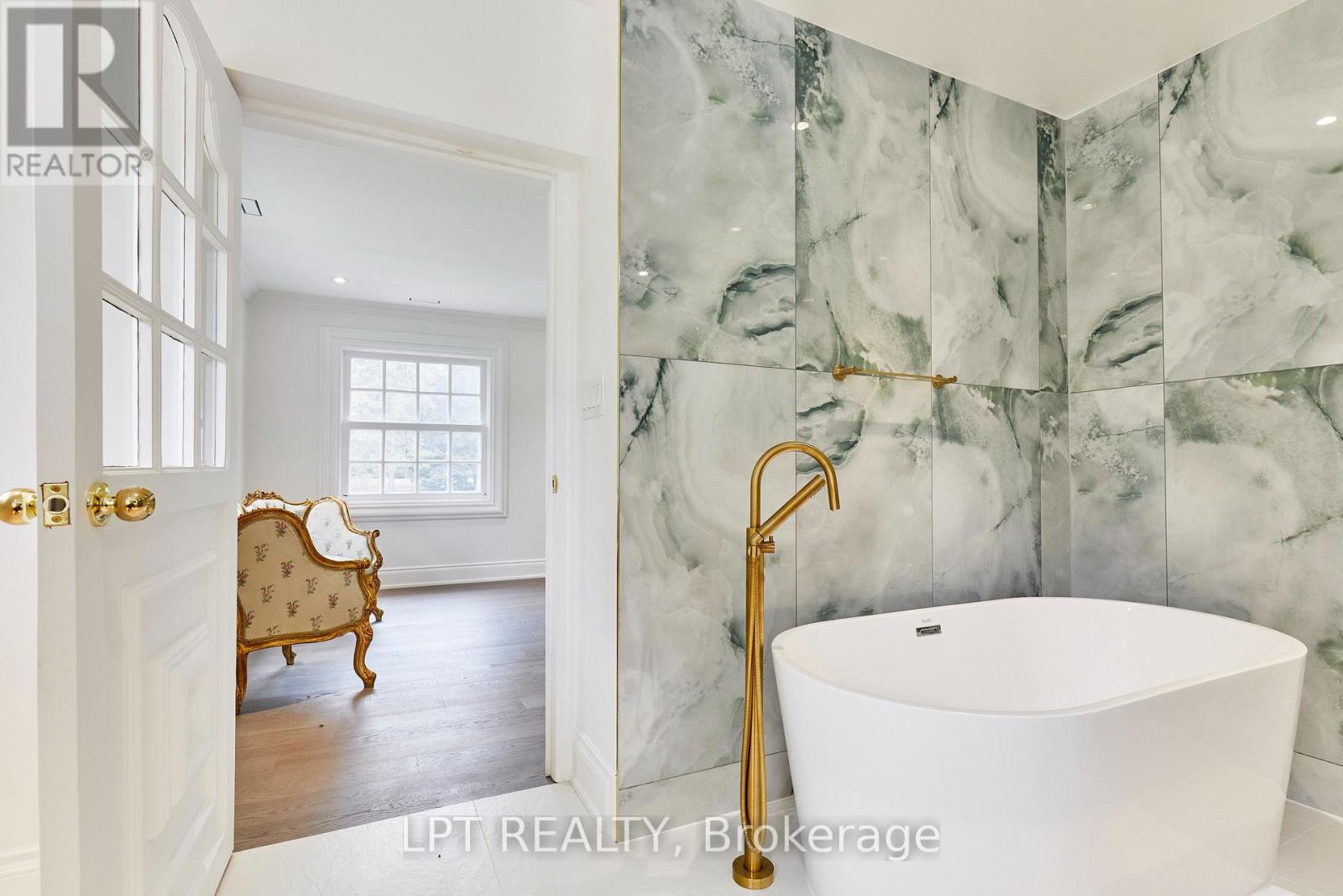298 Wees Road Property Photo 34