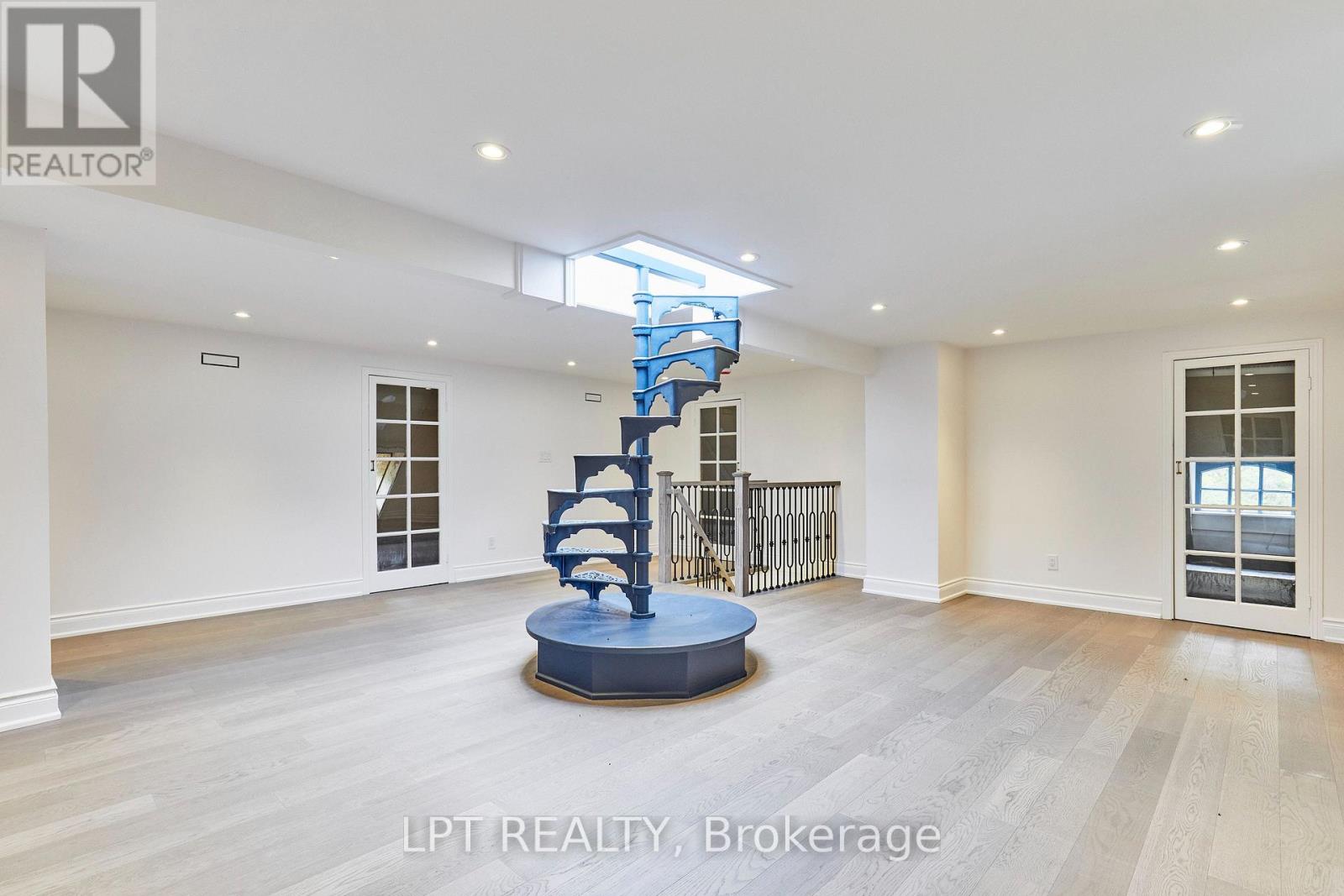 298 Wees Road Property Photo 37