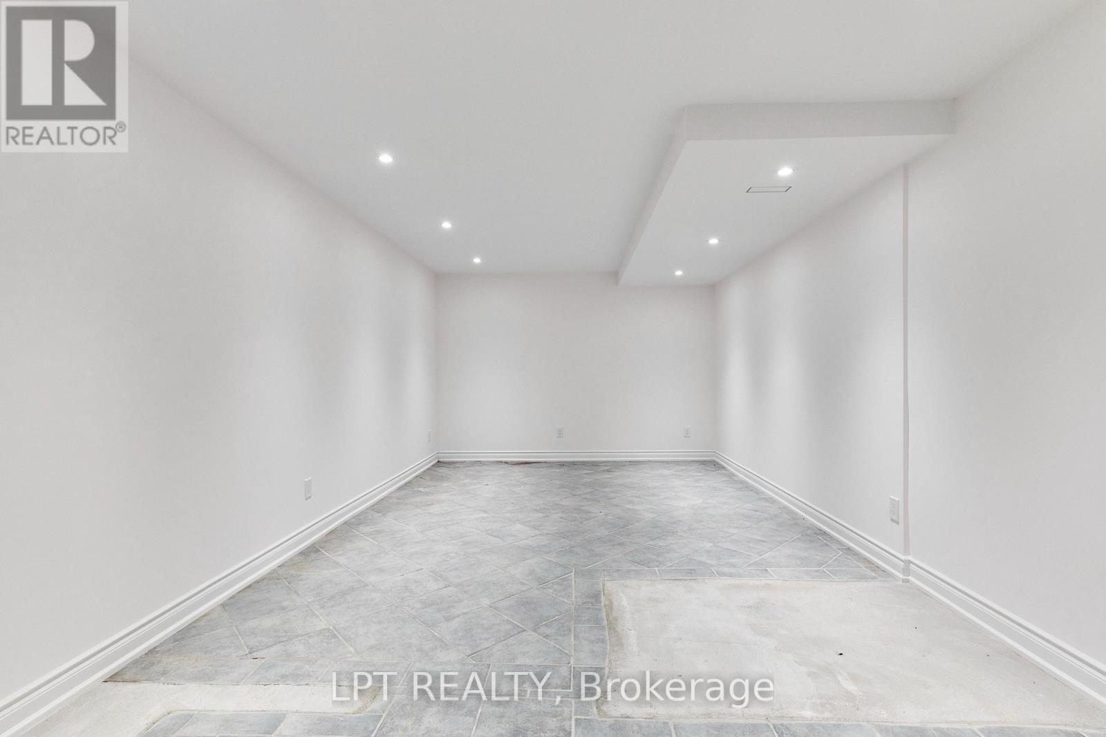 298 Wees Road Property Photo 39