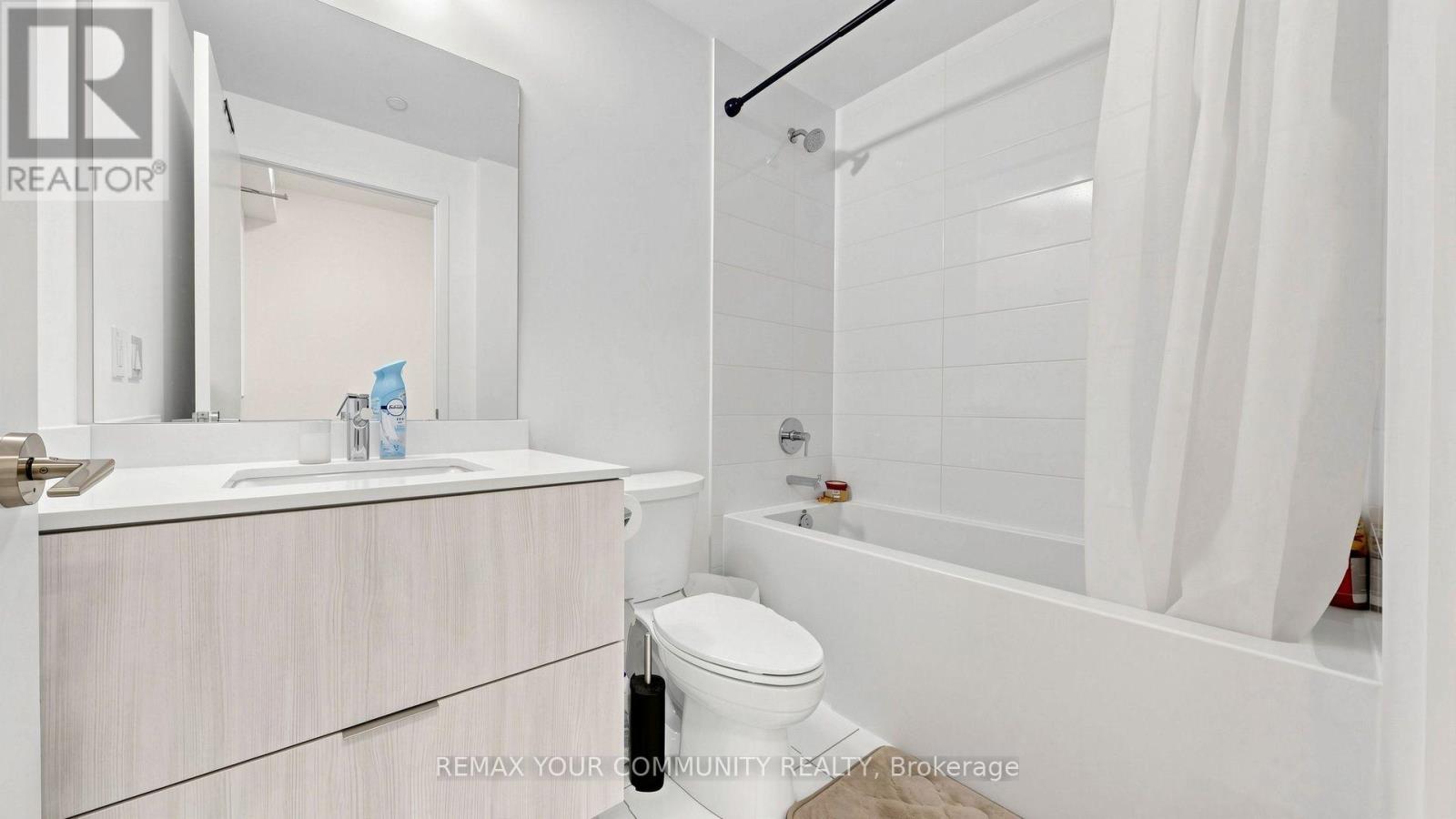 524 - 2 David Eyer Road Property Photo 13