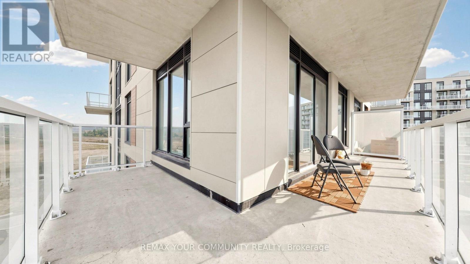 524 - 2 David Eyer Road Property Photo 14