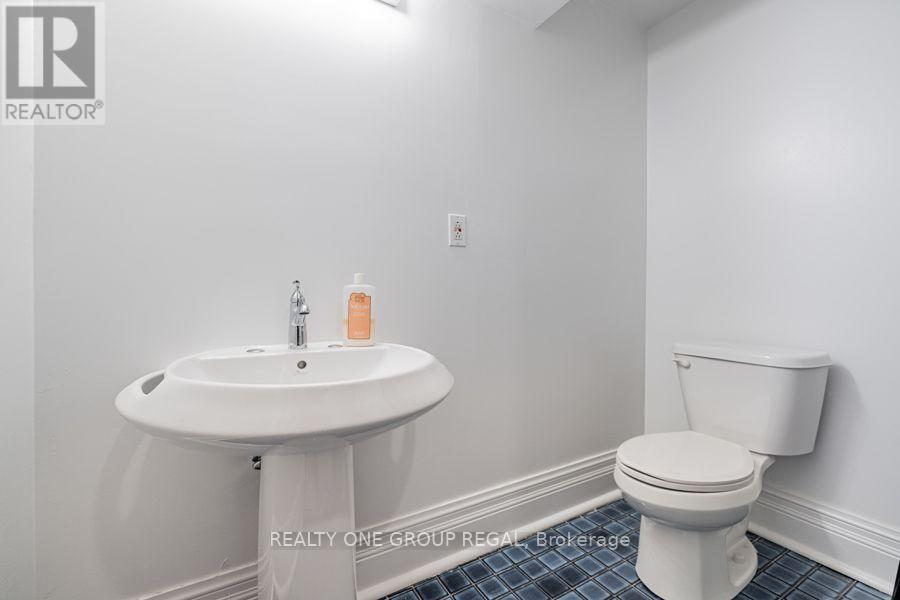 17 Dunloe Road Property Photo 42