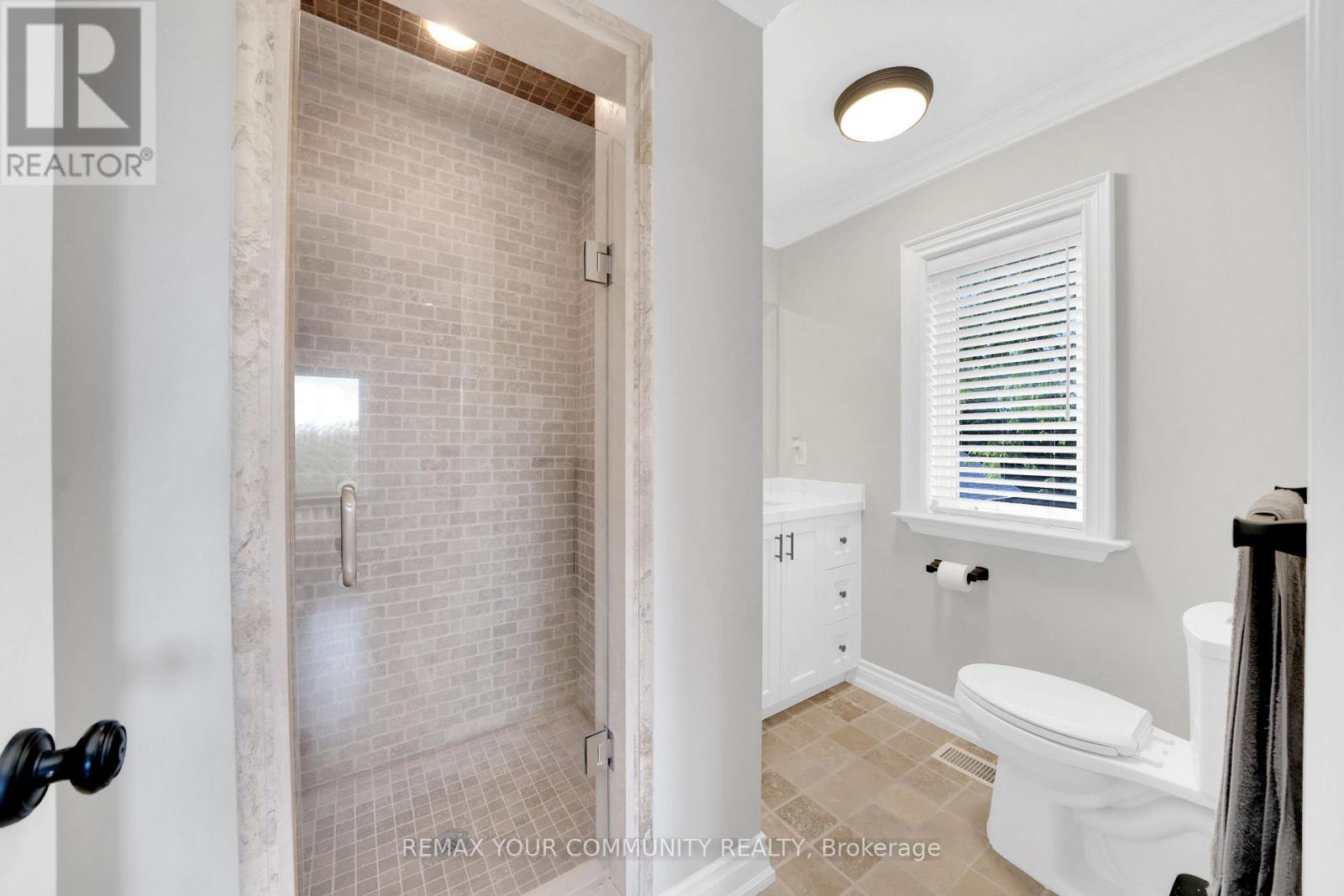 124 Elmpine Trail Property Photo 36