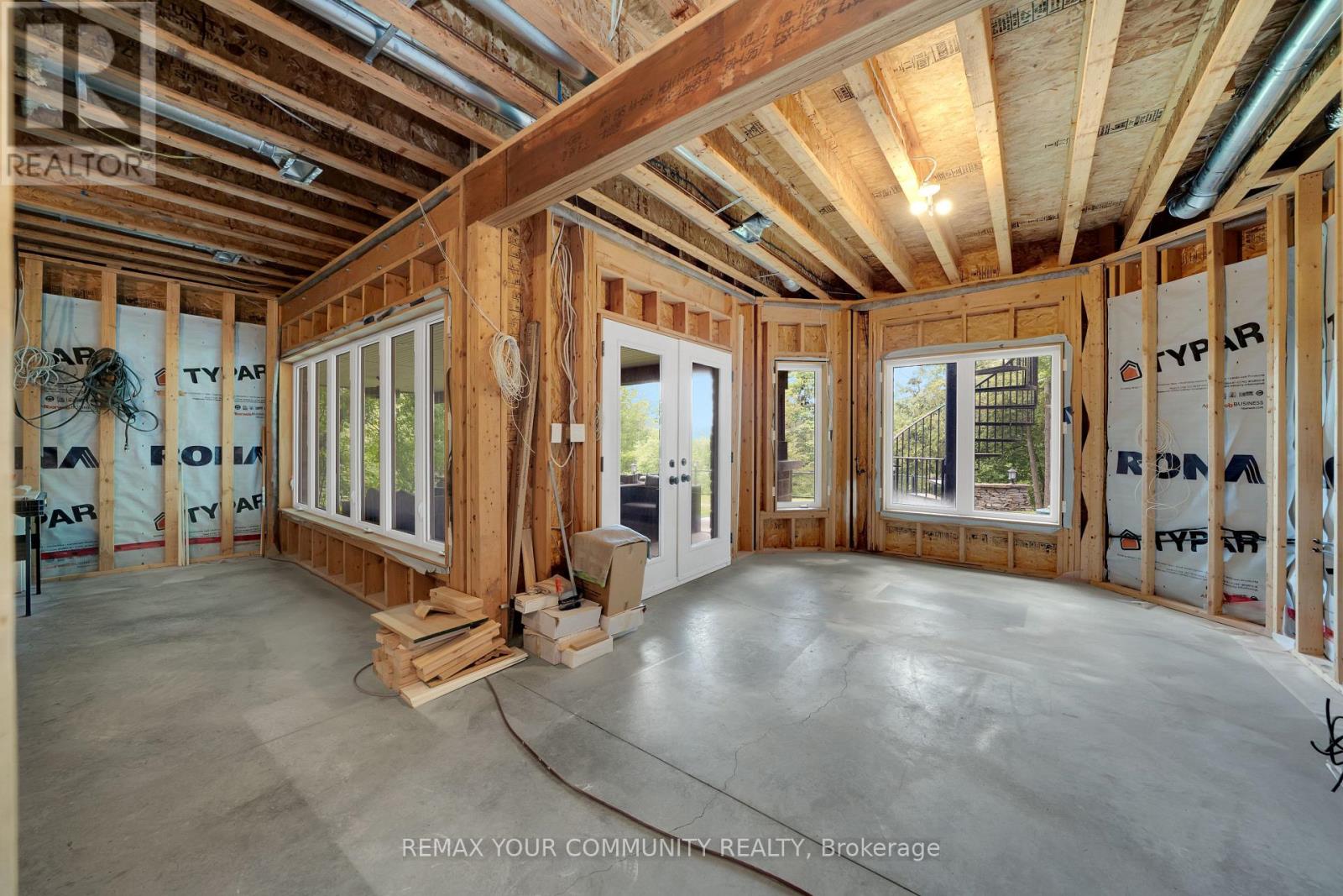 124 Elmpine Trail Property Photo 40