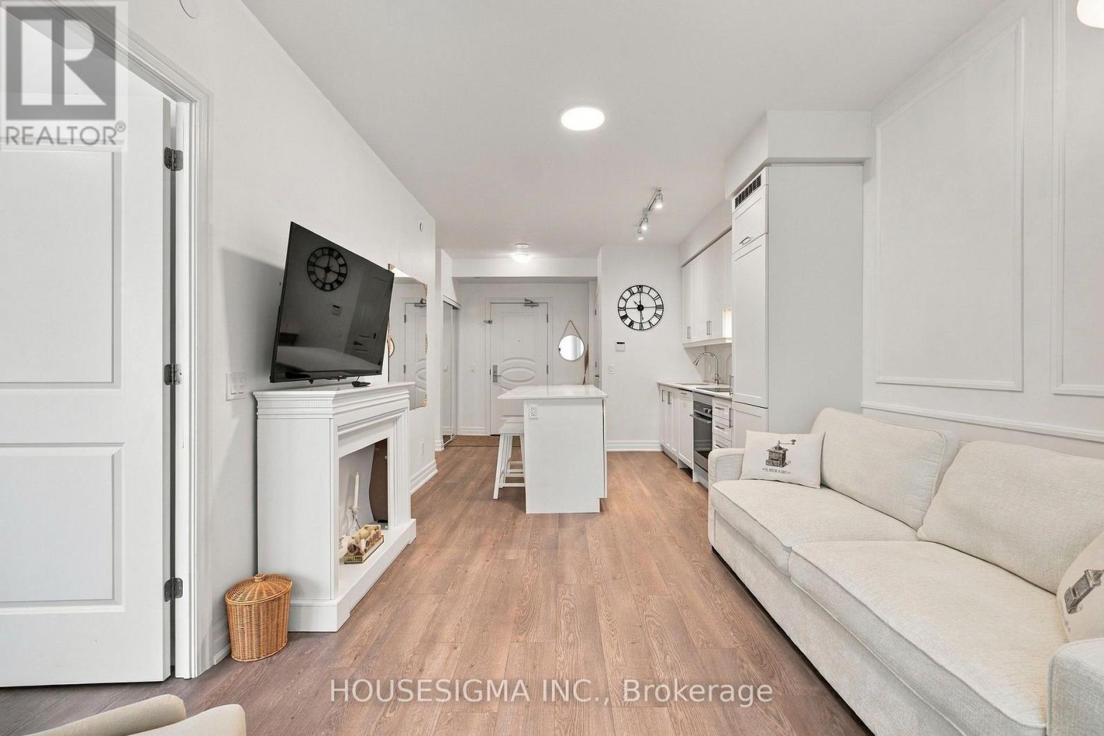 705 - 9085 Jane Street Property Photo 13