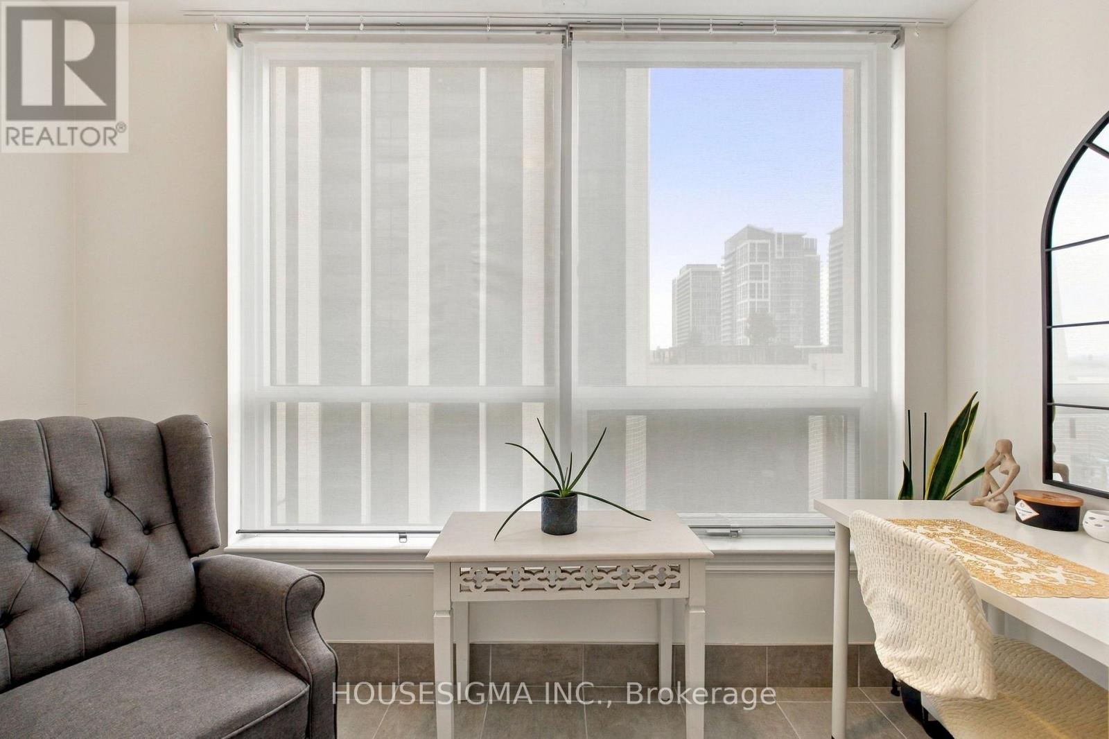 705 - 9085 Jane Street Property Photo 14