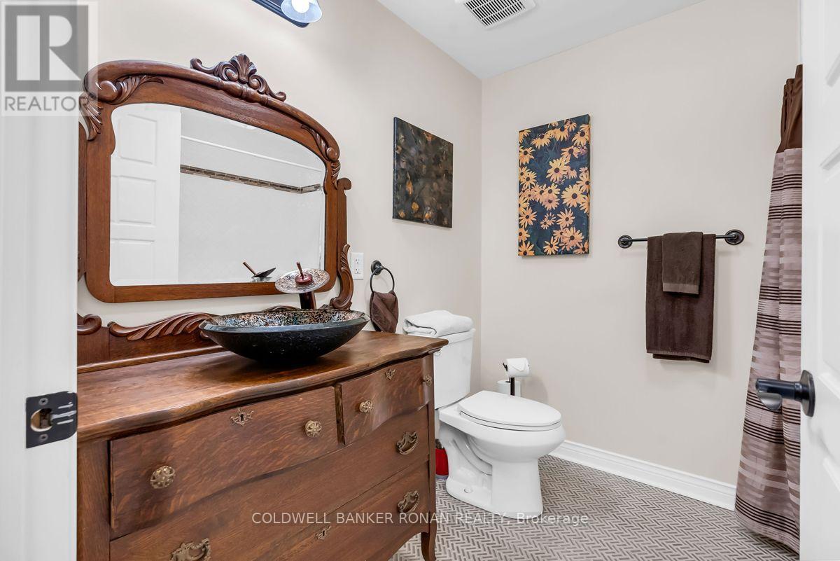 5354 3rd Line Property Photo 43