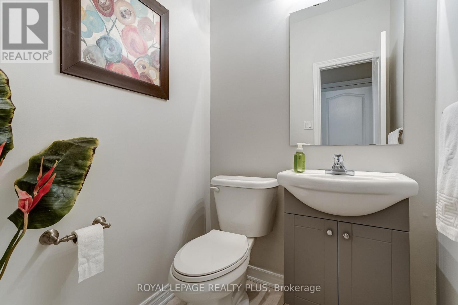 172 Lauderdale Drive Property Photo 11