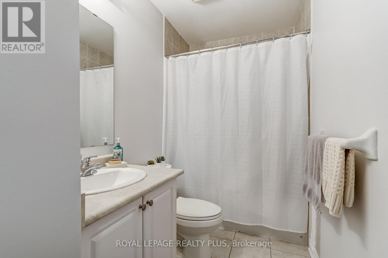 172 Lauderdale Drive Property Photo 14