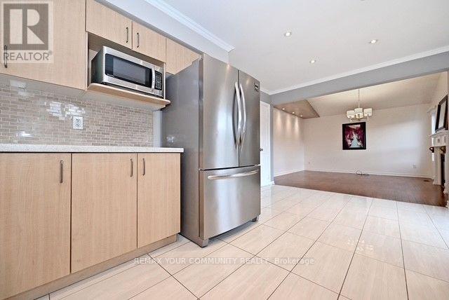 73 Laurendale Avenue Property Photo 14