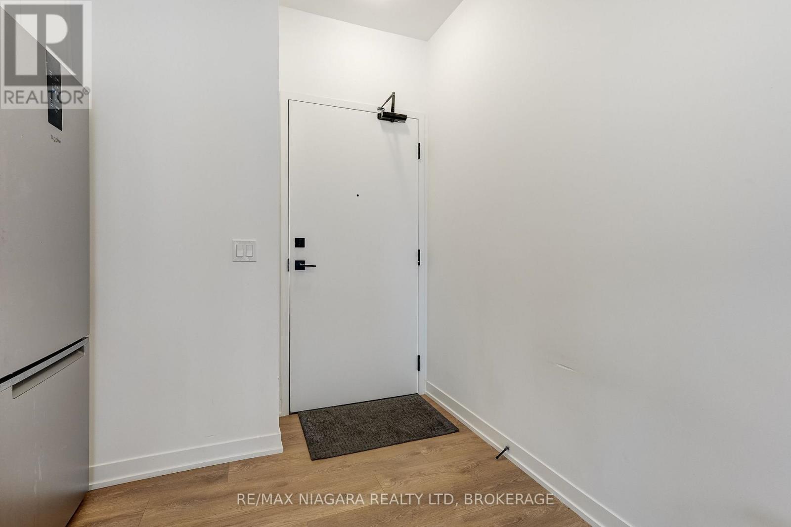 1419 - 10 Abeja Street Property Photo 8