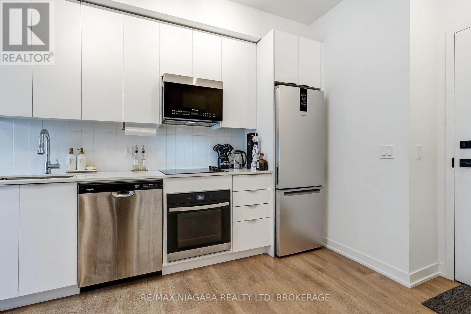 1419 - 10 Abeja Street Property Photo 10
