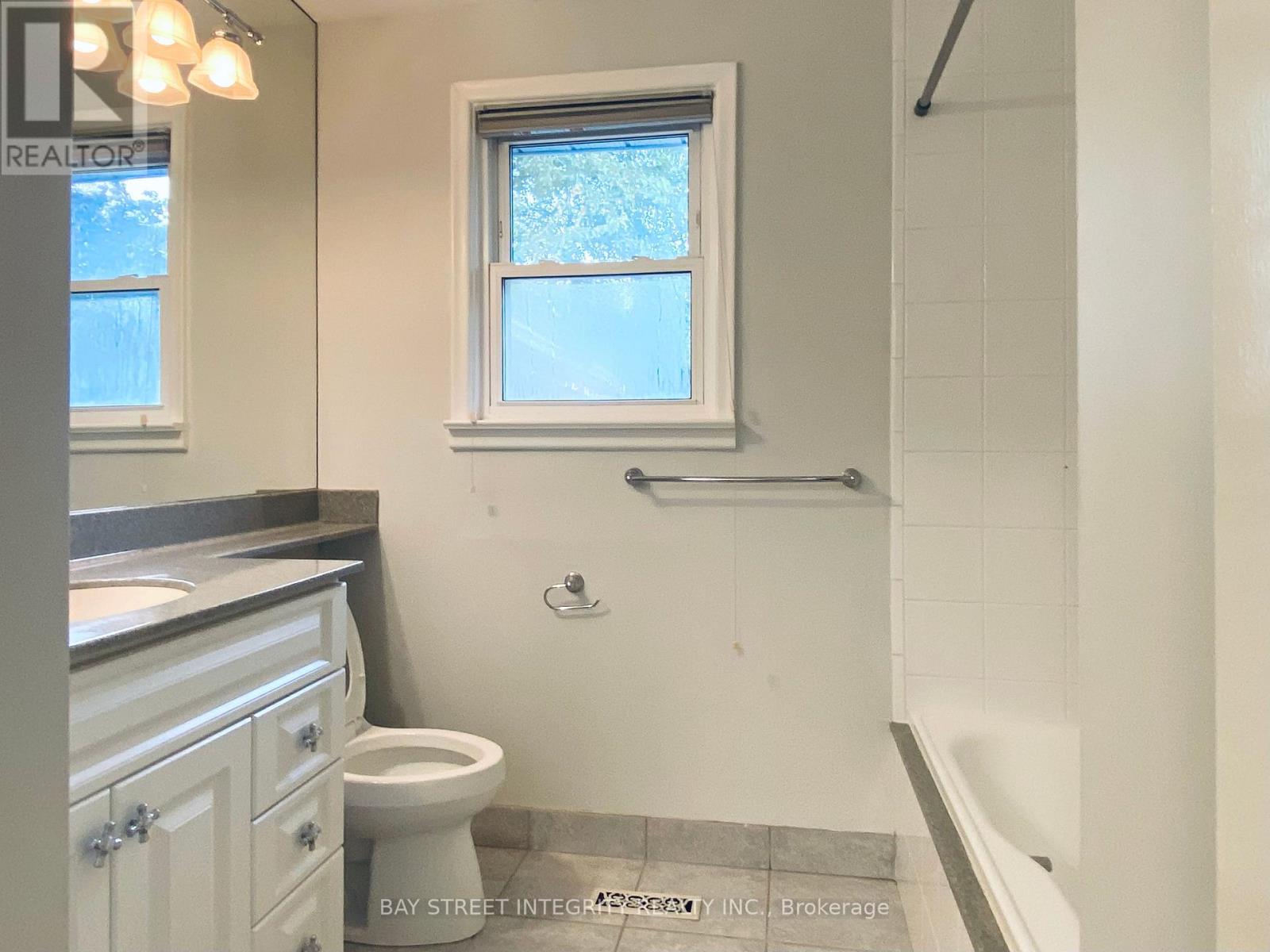207 Maple Avenue Property Photo 7
