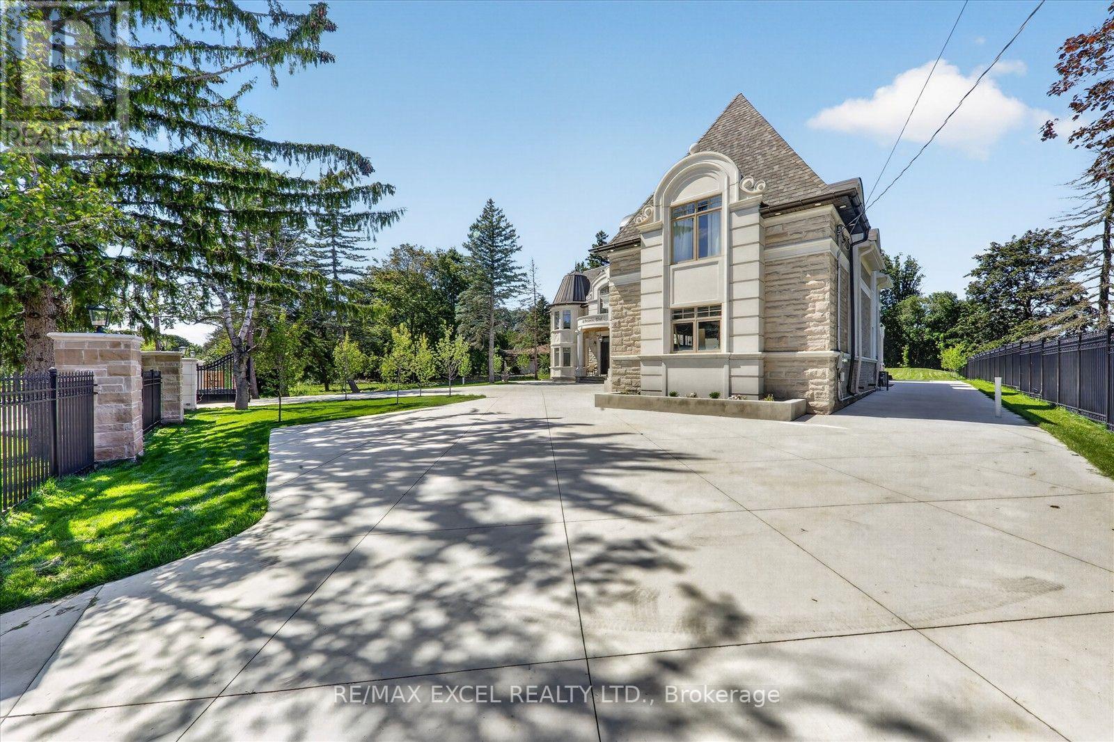 28 Personna Boulevard Property Photo 5