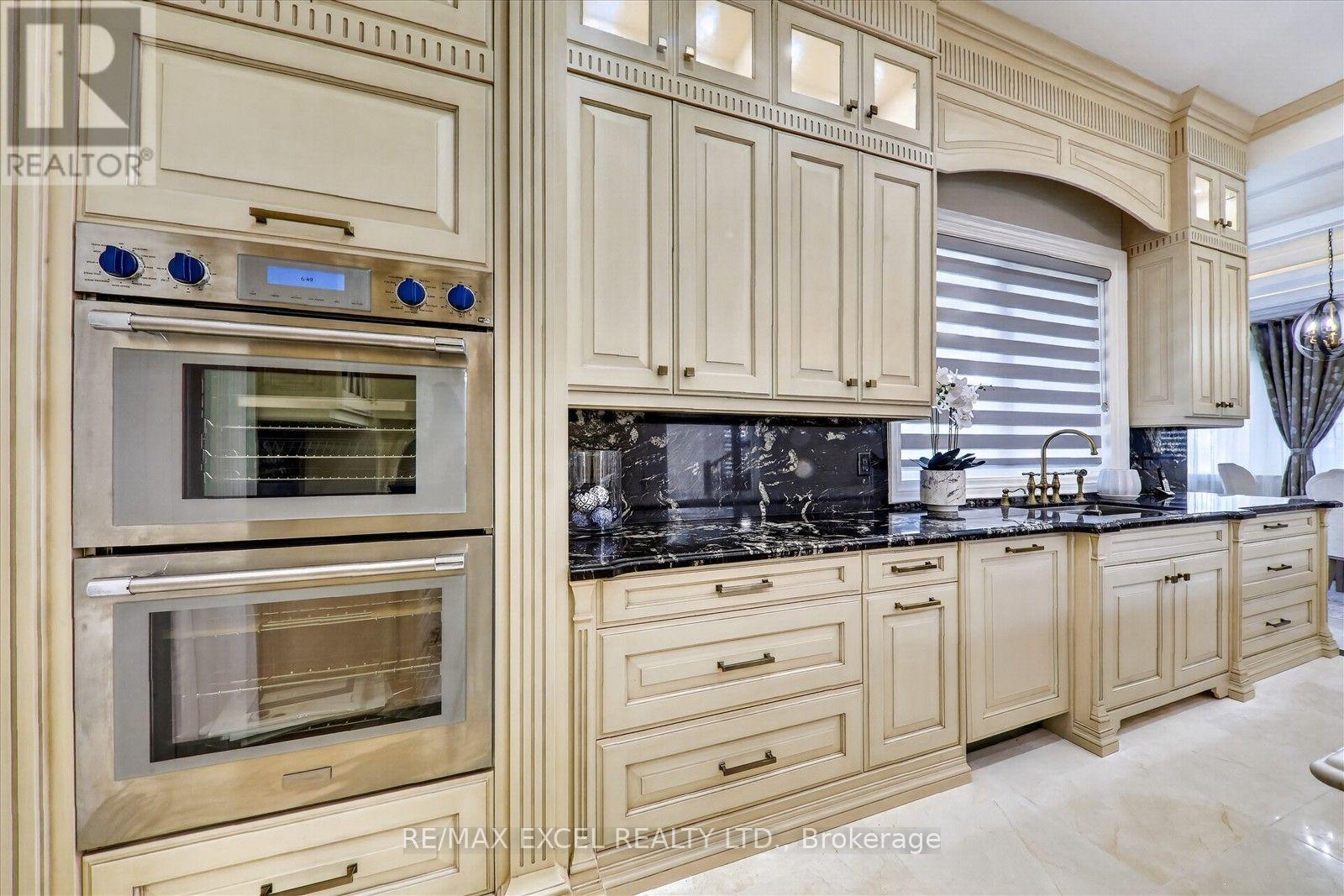 28 Personna Boulevard Property Photo 16