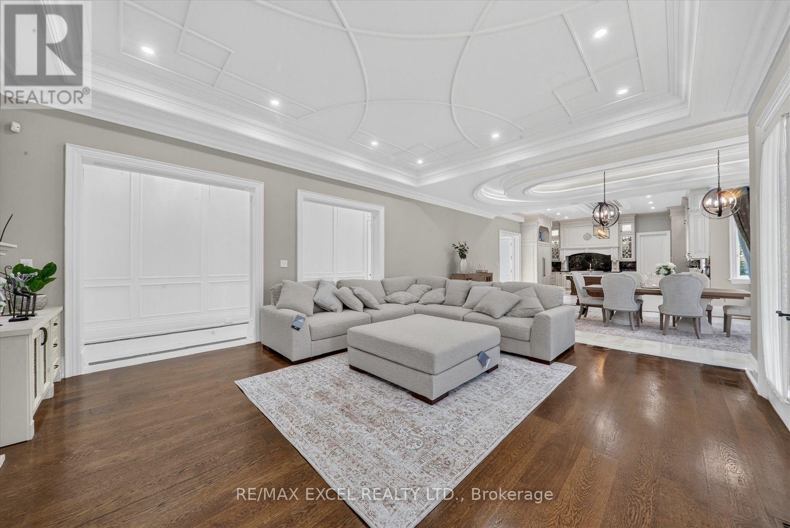 28 Personna Boulevard Property Photo 21