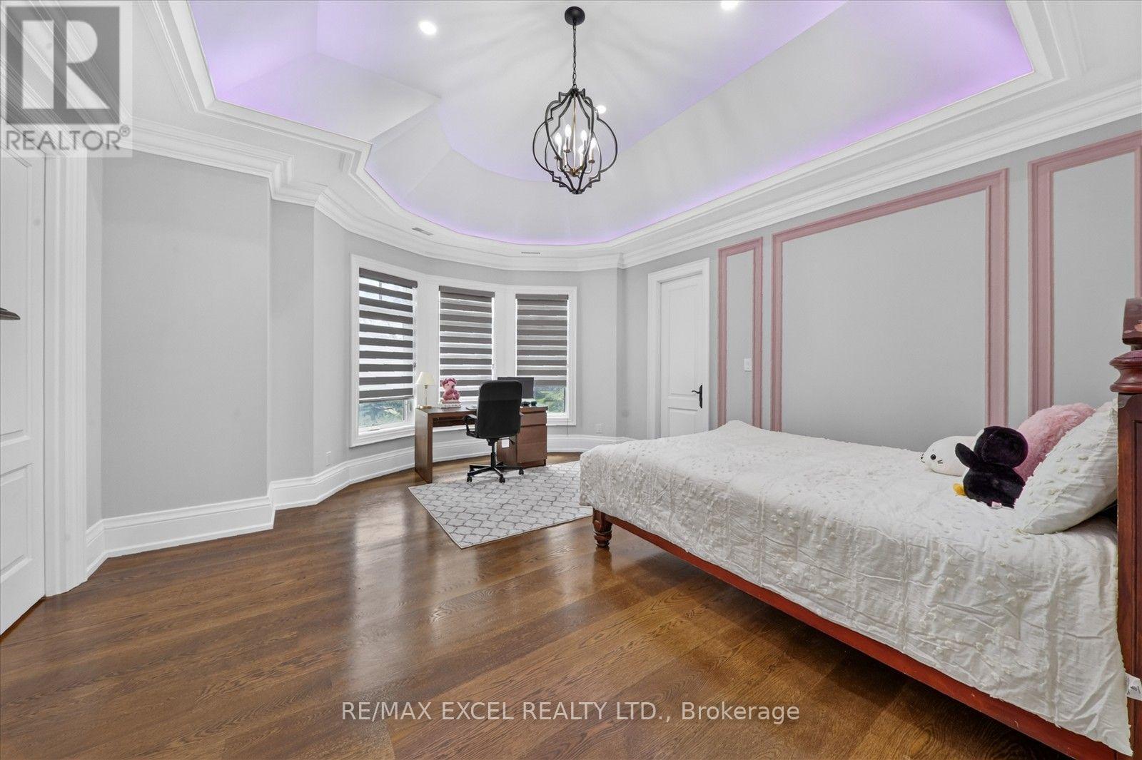 28 Personna Boulevard Property Photo 36