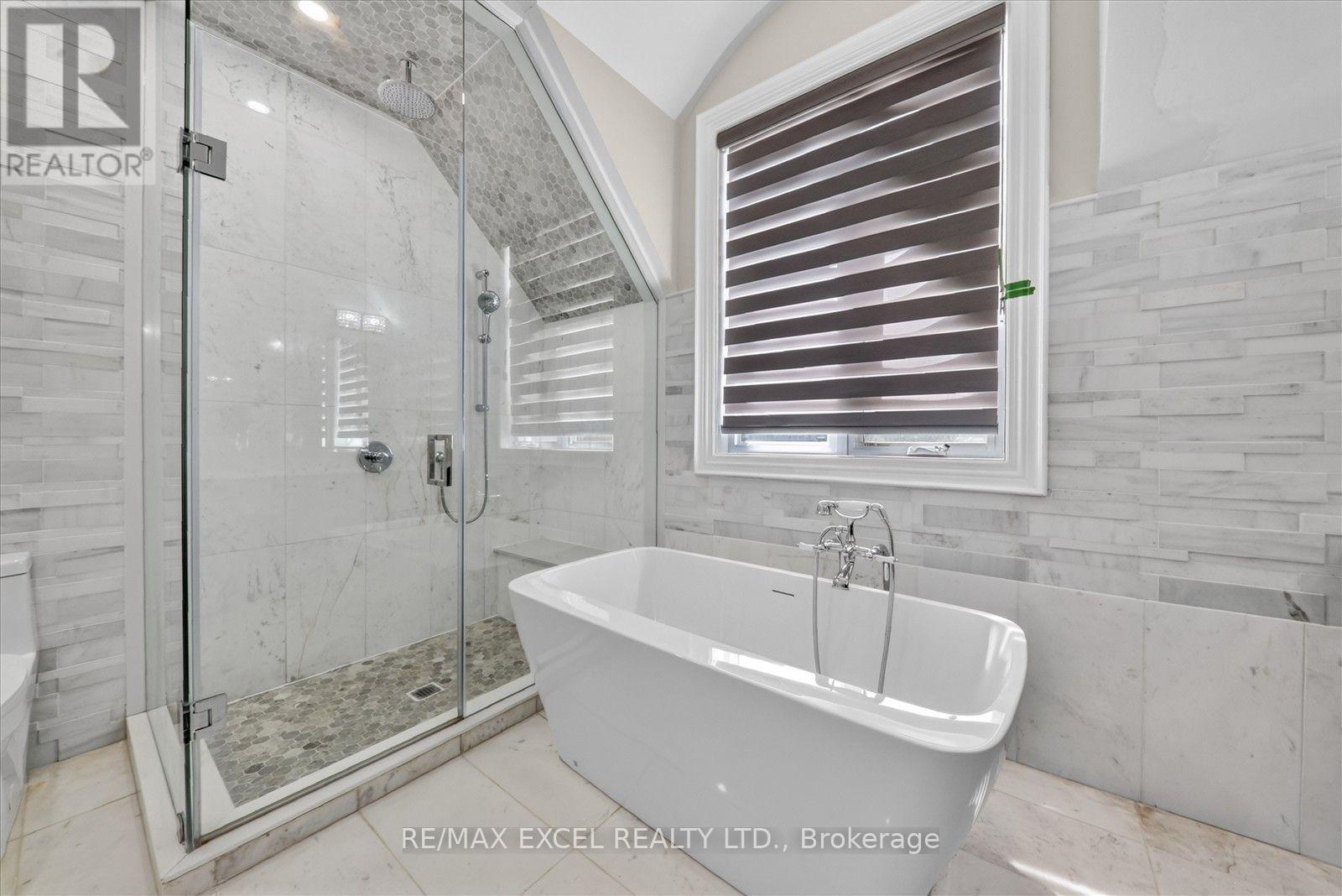 28 Personna Boulevard Property Photo 39
