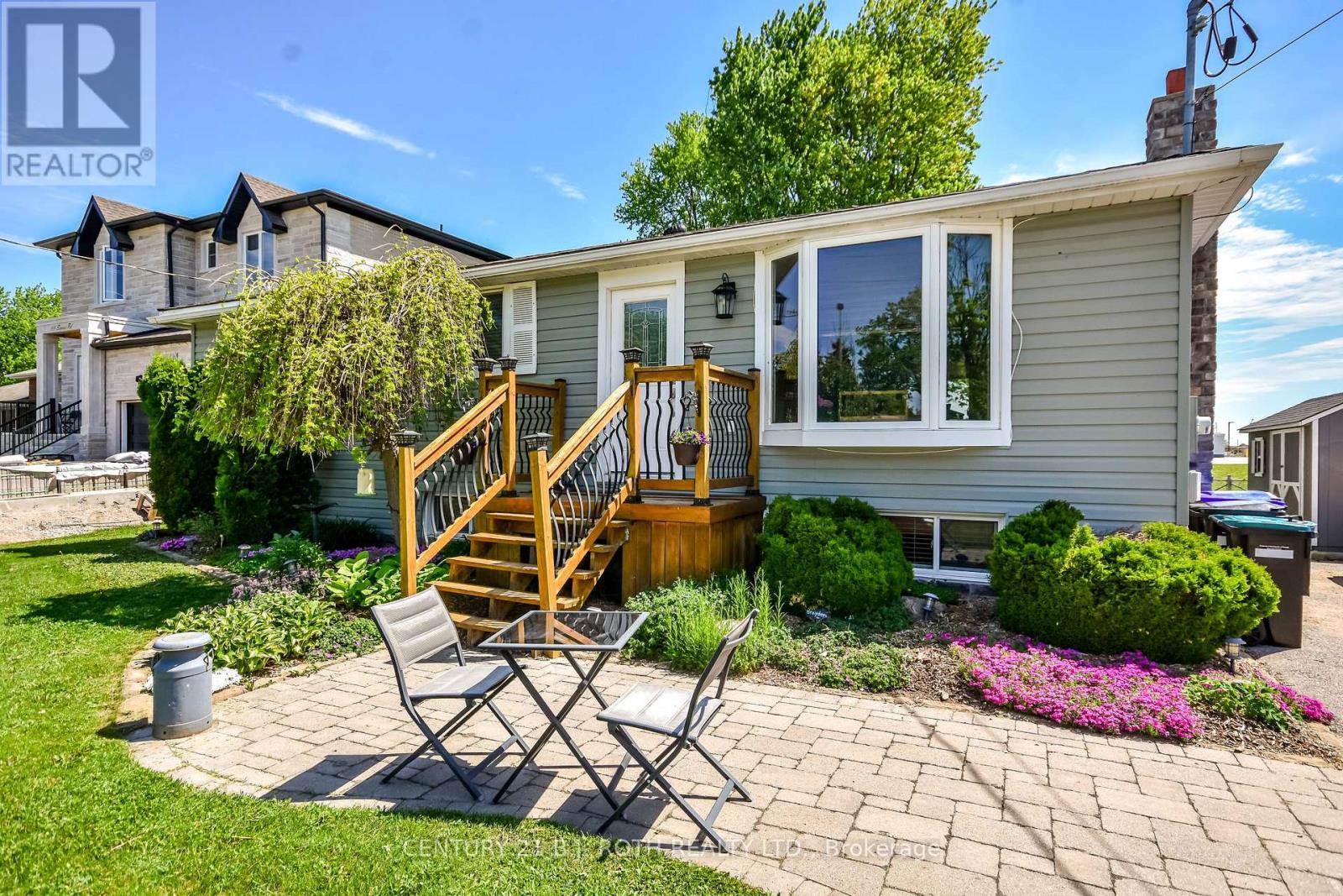 671 Simcoe Road Property Photo 2
