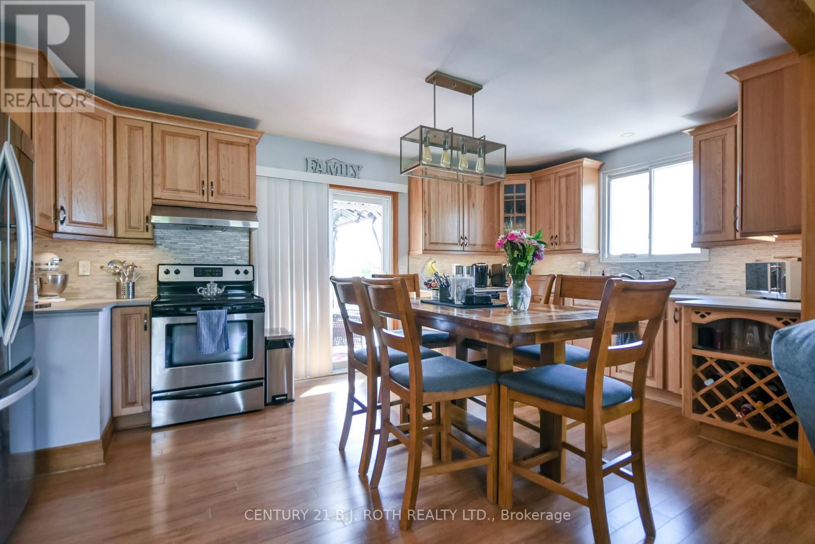 671 Simcoe Road Property Photo 12