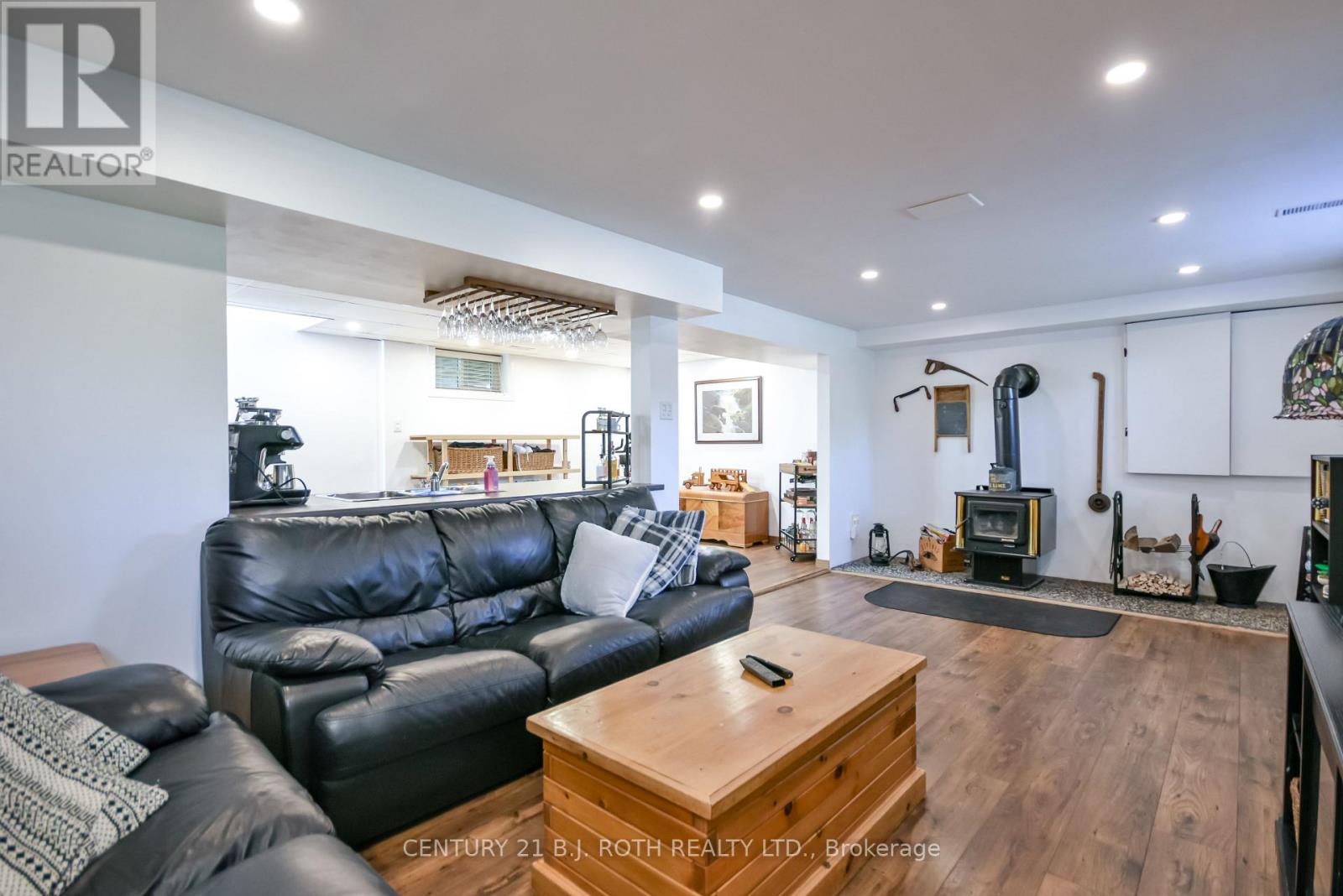 671 Simcoe Road Property Photo 33