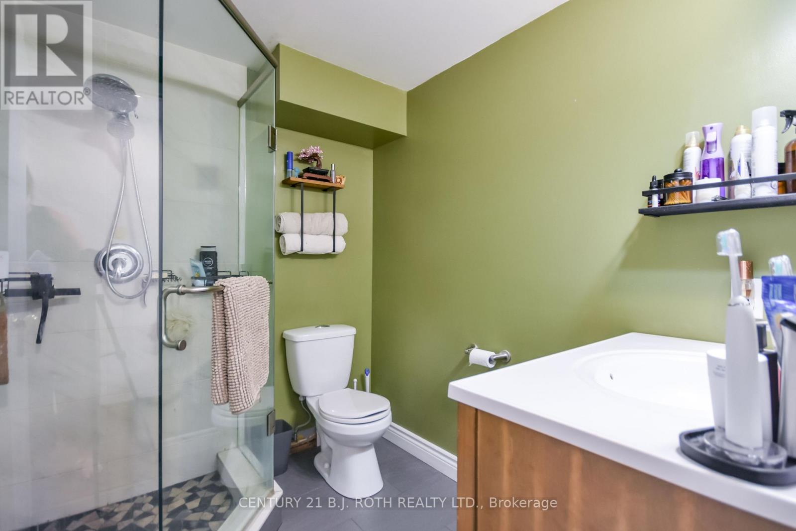 671 Simcoe Road Property Photo 35