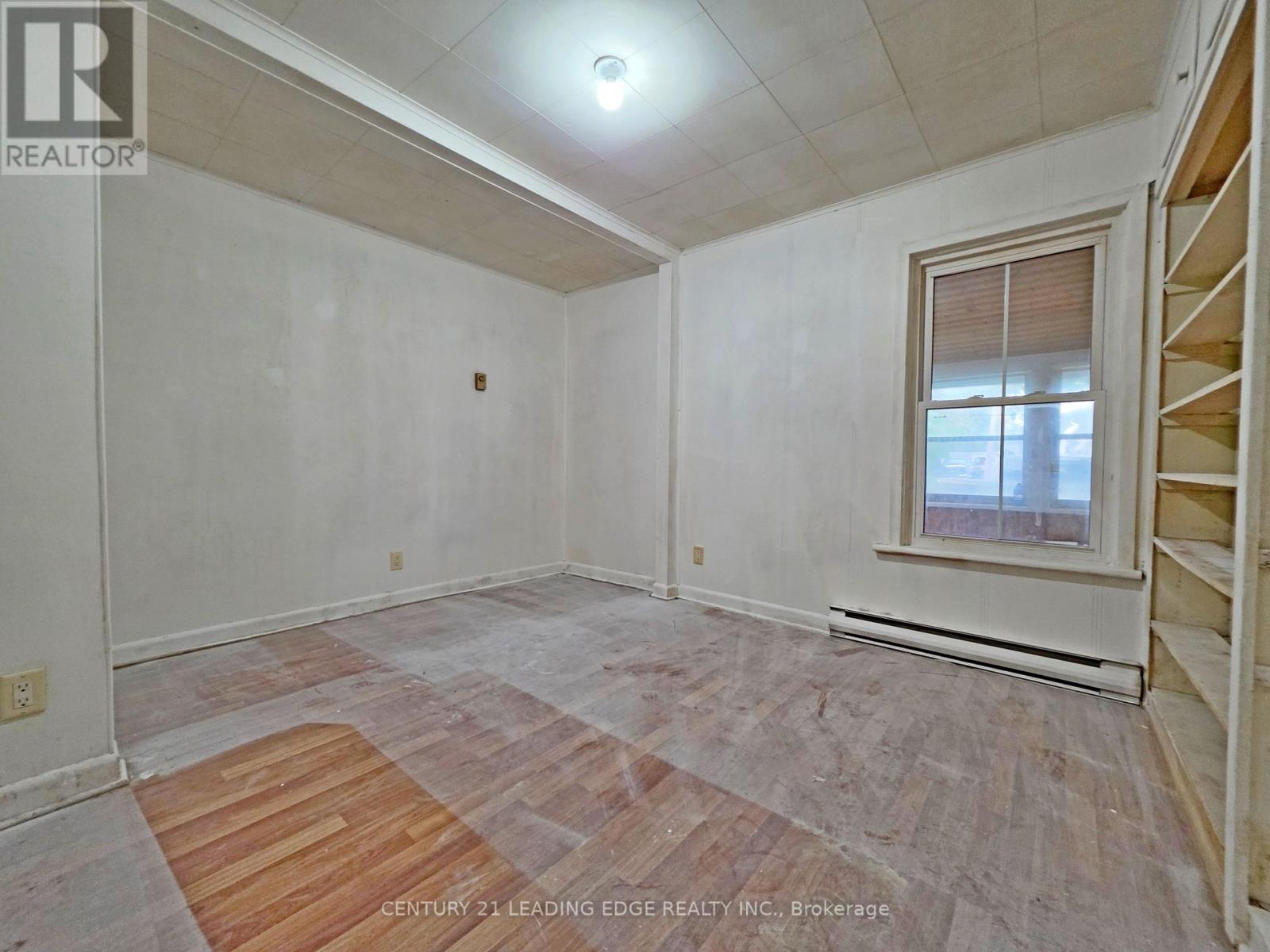 49 High Street Property Photo 10
