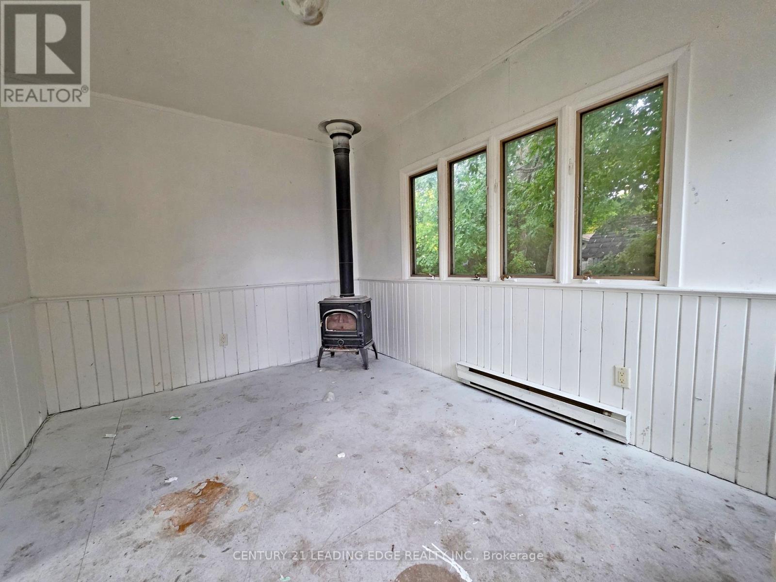 49 High Street Property Photo 12