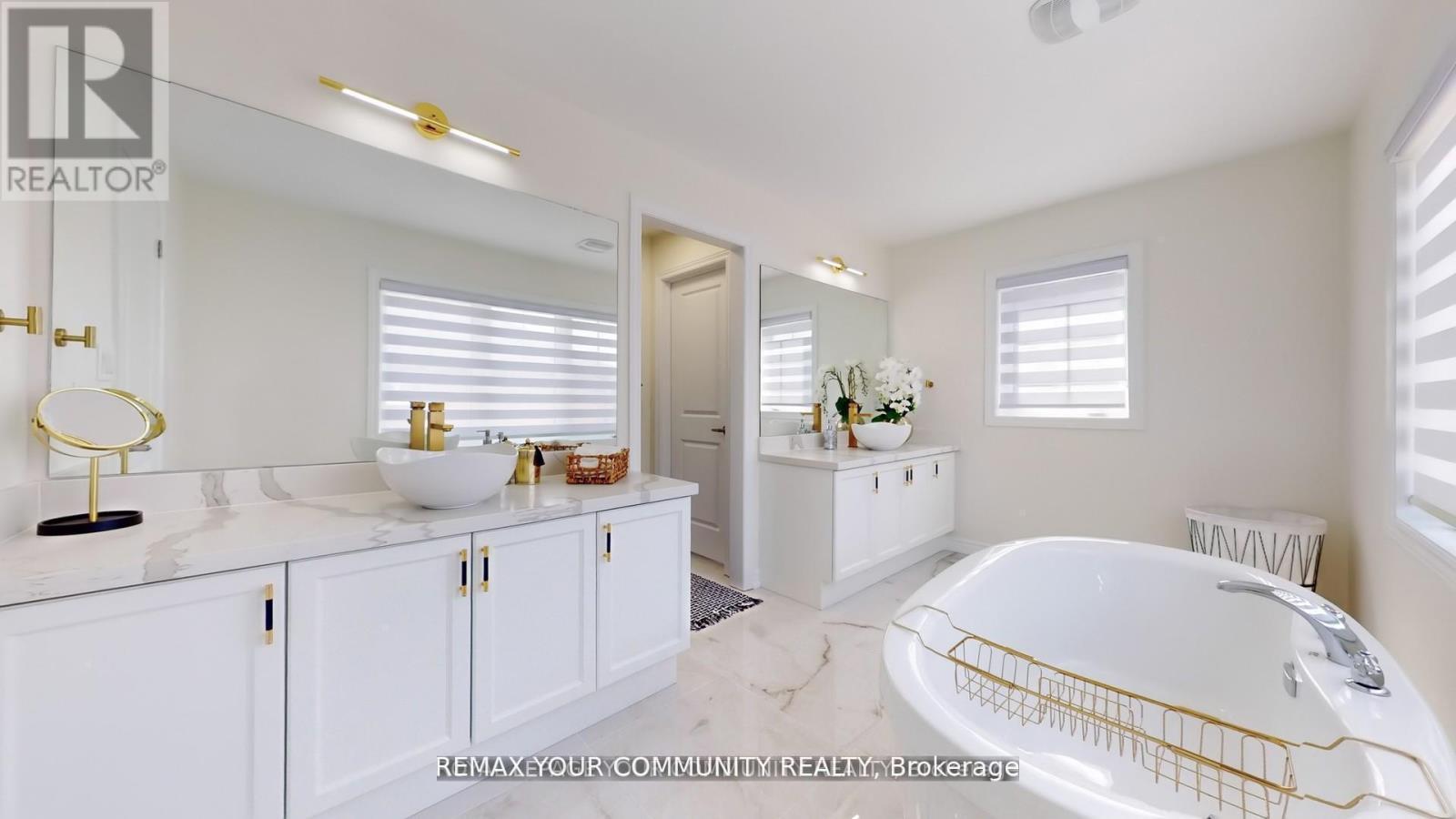 1072 Wickham Road Property Photo 25