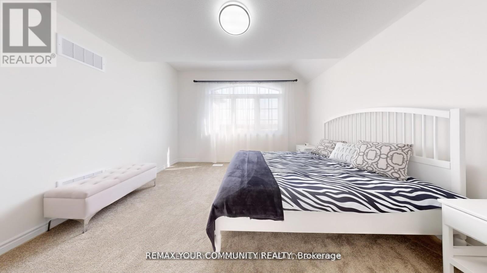 1072 Wickham Road Property Photo 36