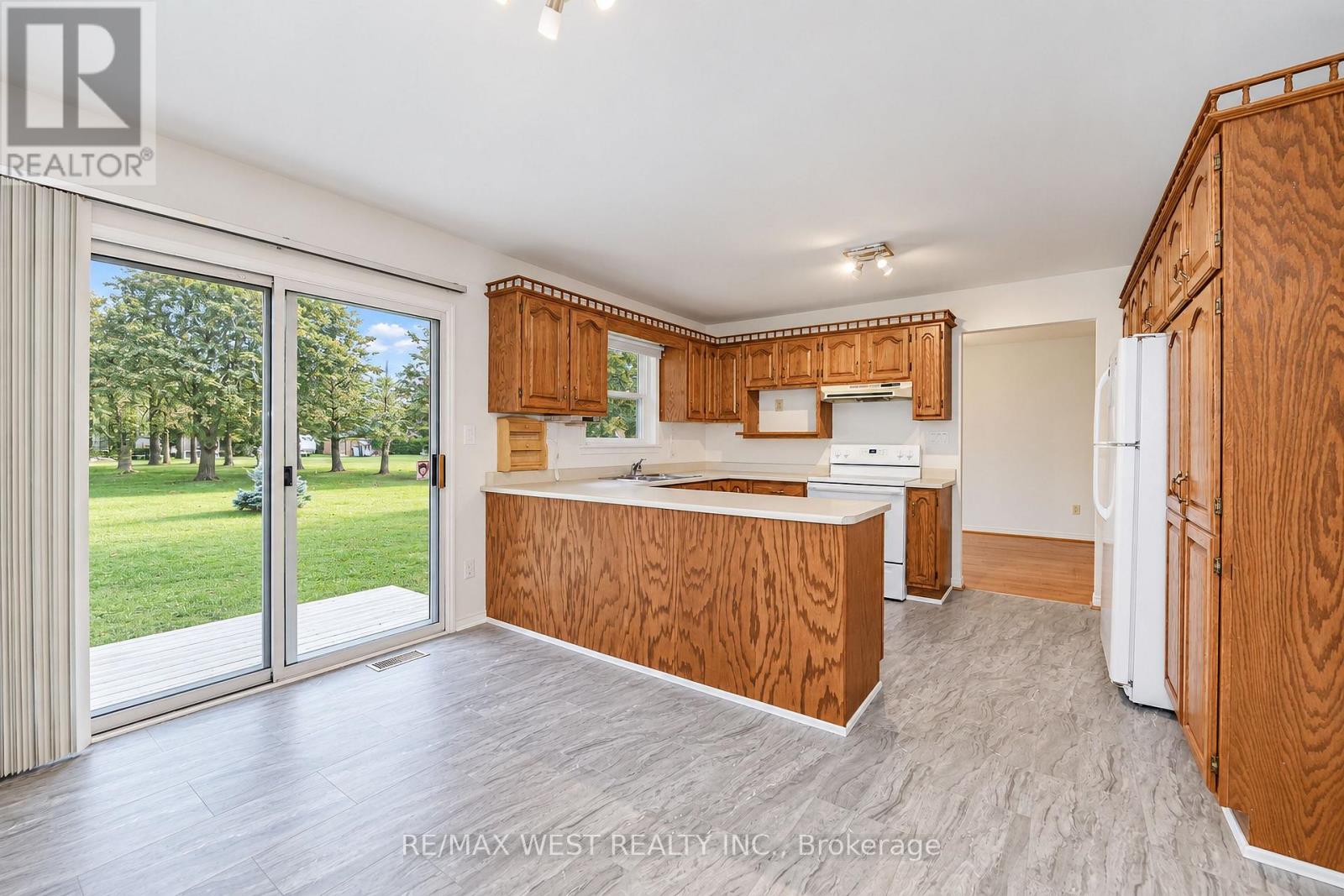 24 Smith Drive Property Photo 6