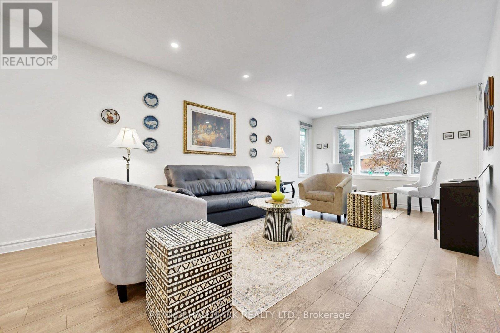 22 Pining Road Property Photo 4